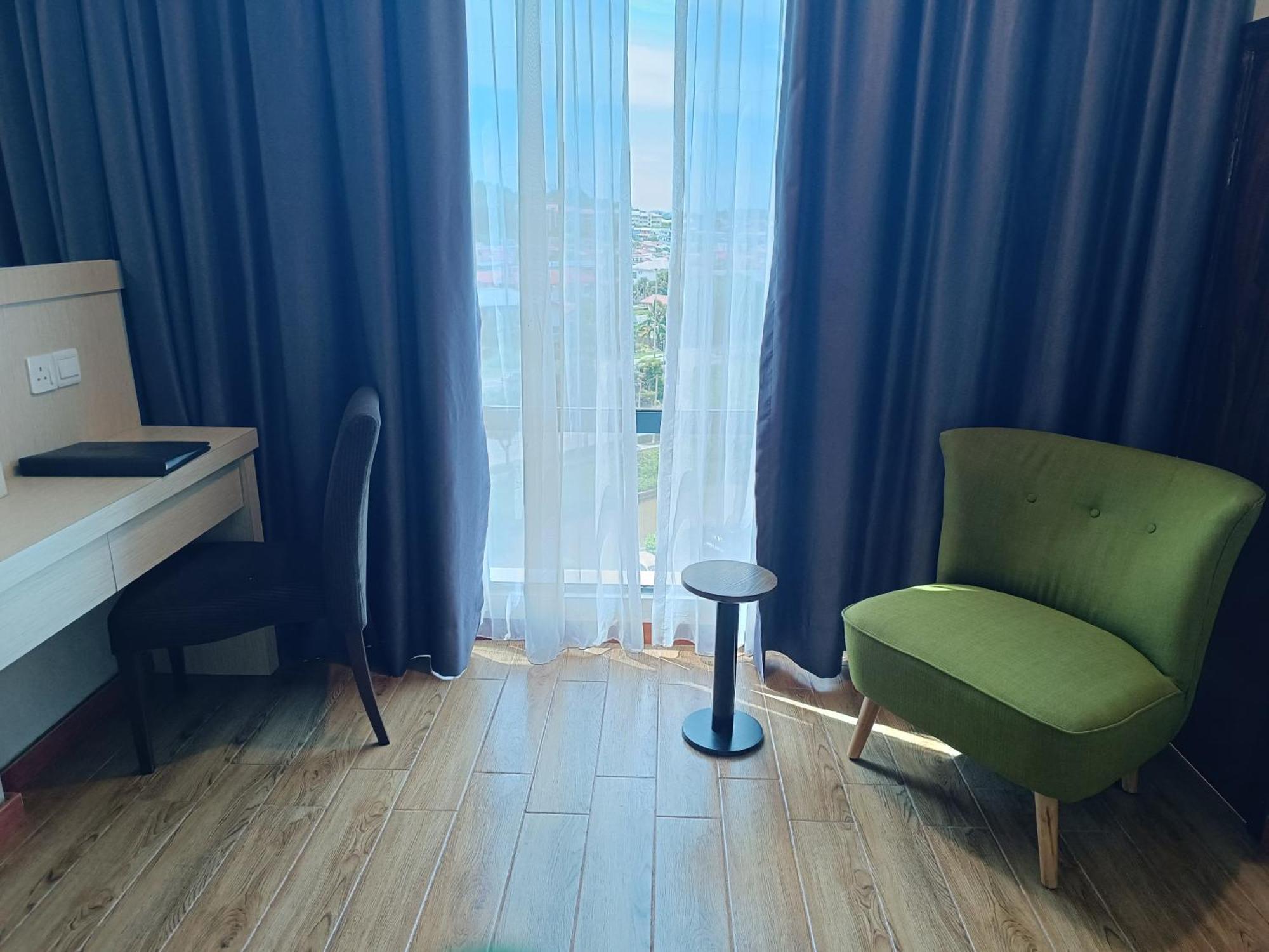 Lintas Platinum Hotel Кота-Кінабалу Екстер'єр фото