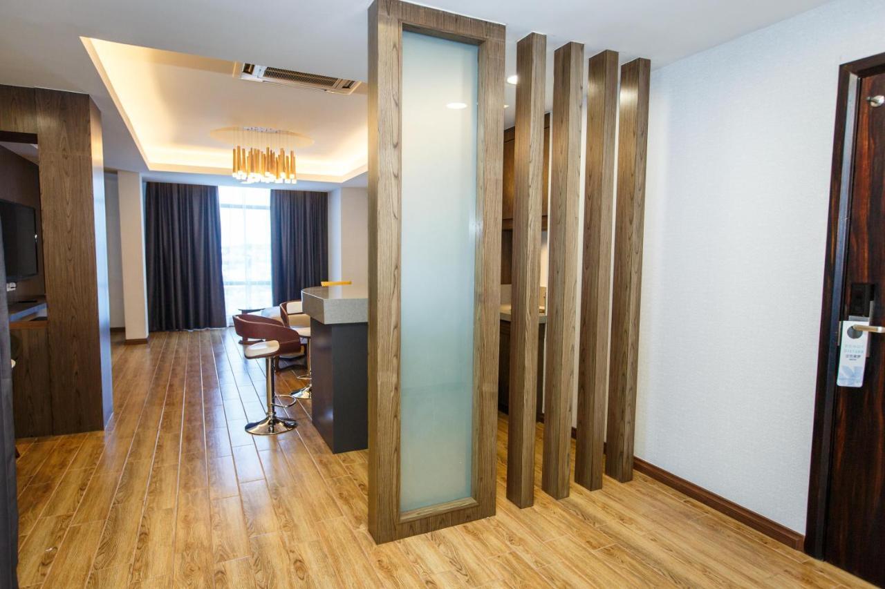 Lintas Platinum Hotel Кота-Кінабалу Екстер'єр фото