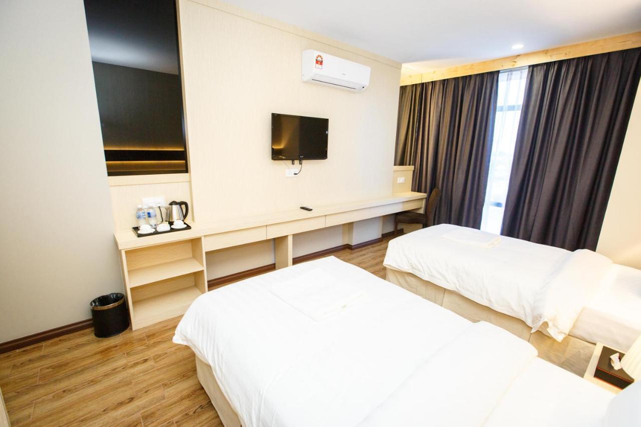 Lintas Platinum Hotel Кота-Кінабалу Екстер'єр фото