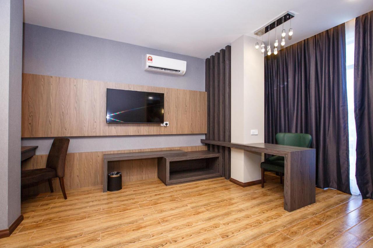Lintas Platinum Hotel Кота-Кінабалу Екстер'єр фото